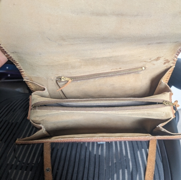 Tooled Leather Purse Yukon Moose Design - Picture 4 of 5